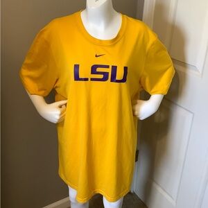 Men Medium LSU Tigers Nike Dri Fit Athletic Short Sleeve Shirt